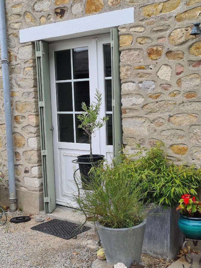 La Maison Des Tilleuls Saint-Germain-Sur-Seves Экстерьер фото