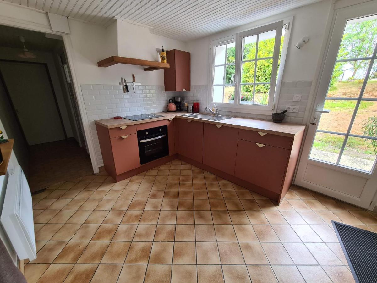 La Maison Des Tilleuls Saint-Germain-Sur-Seves Экстерьер фото