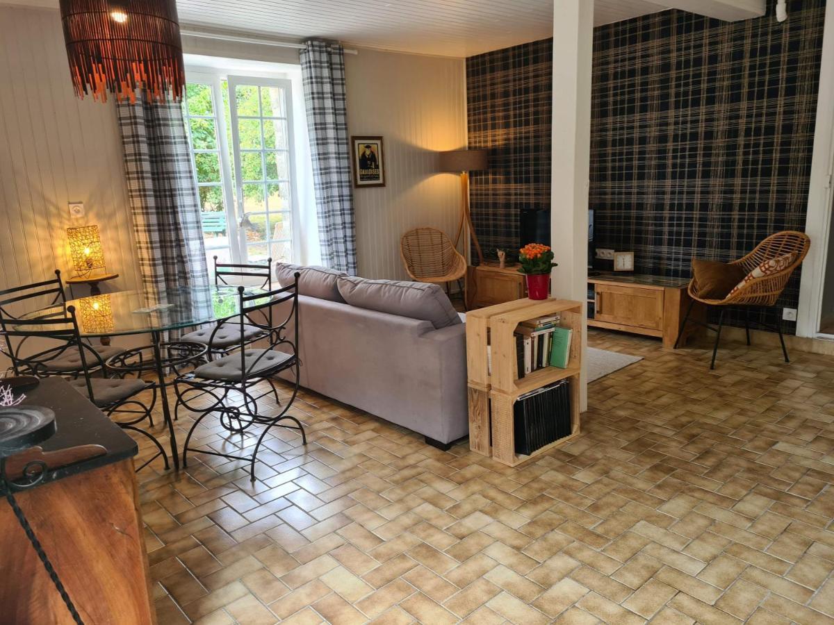 La Maison Des Tilleuls Saint-Germain-Sur-Seves Экстерьер фото