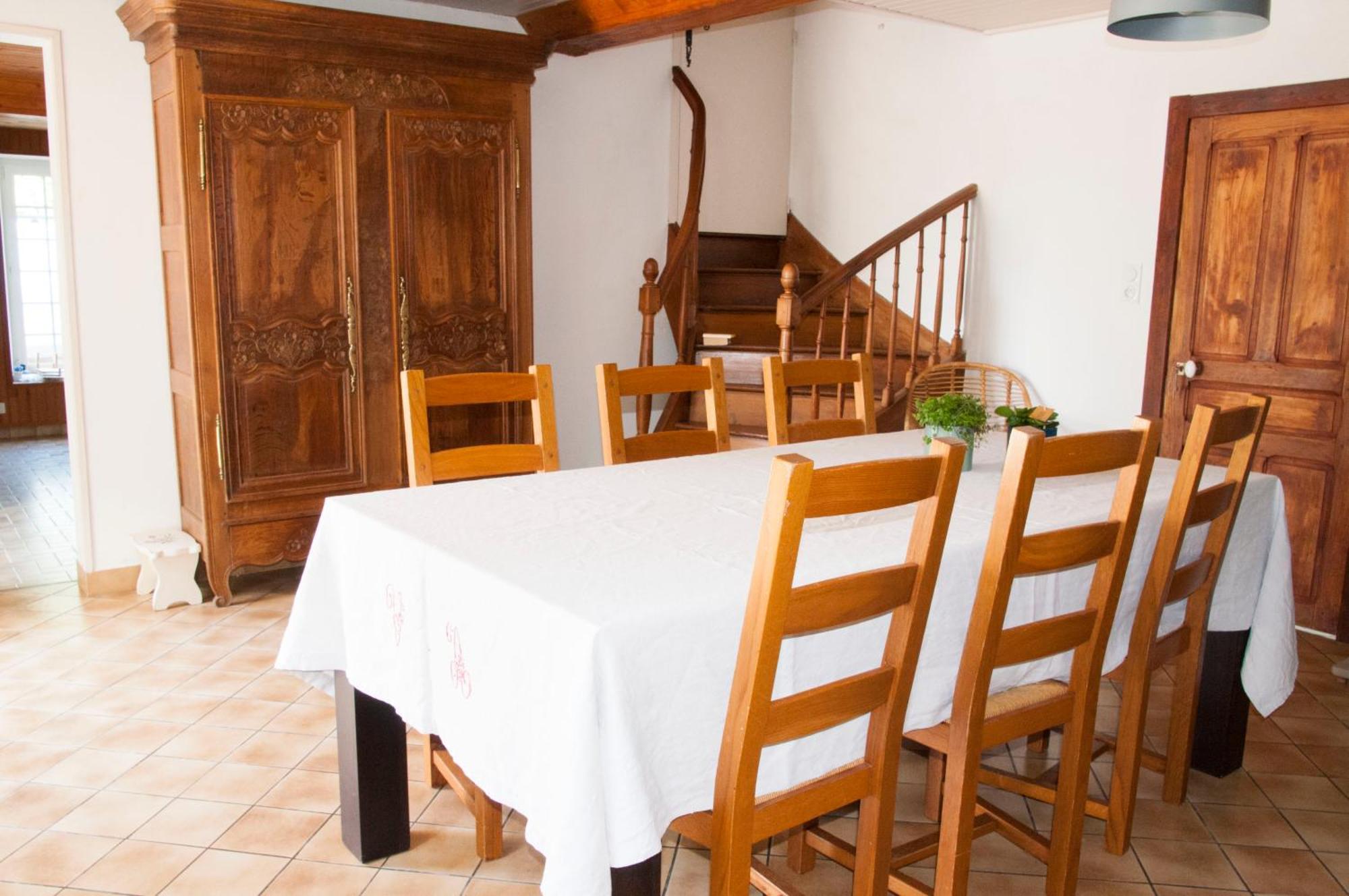 La Maison Des Tilleuls Saint-Germain-Sur-Seves Экстерьер фото